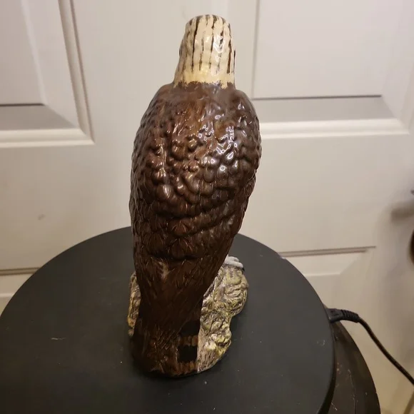 Beswick England Osprey Beneagles Whiskey Decanter by D. Lyttleton - Picture 4 of 11